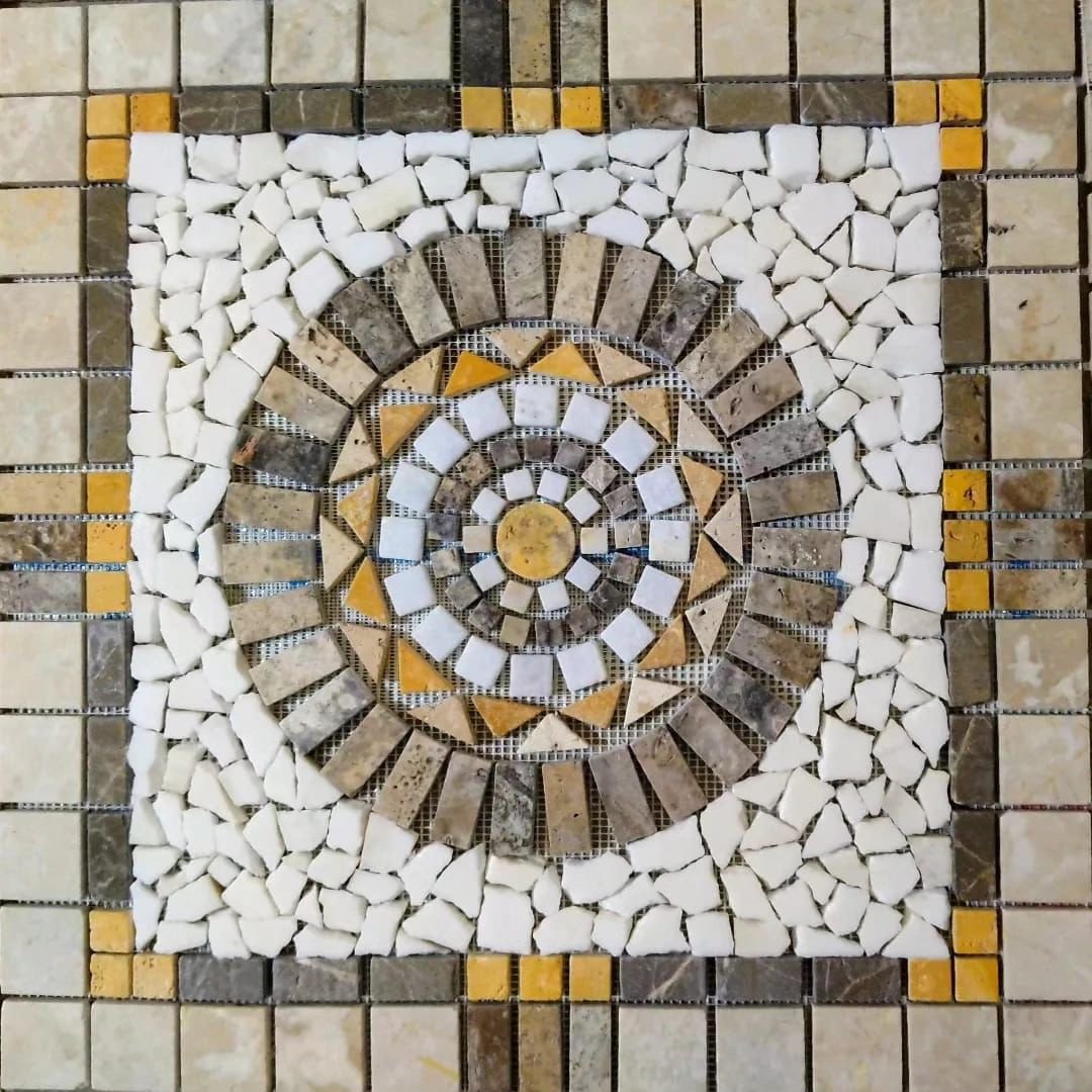 Modèle de Médaillon en Mosaïque de Travertin 09 - 60 x 60 x 1,2 cm